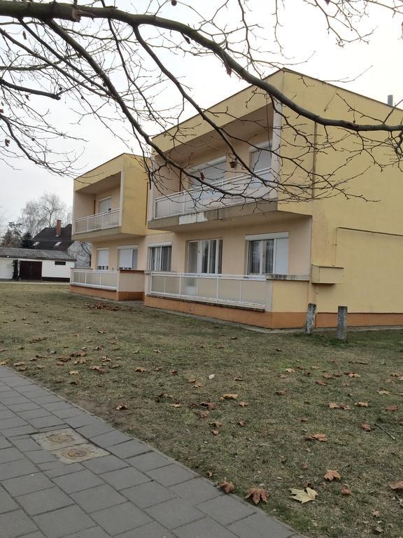 Thermal Next I Weninger Apartman Kiskunhalas Kültér fotó